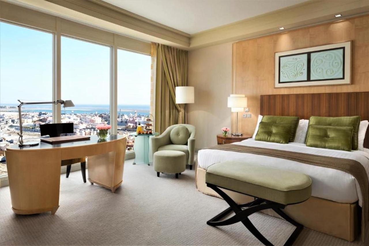Moevenpick Hotel Αλ Κομπάρ Εξωτερικό φωτογραφία Deluxe room