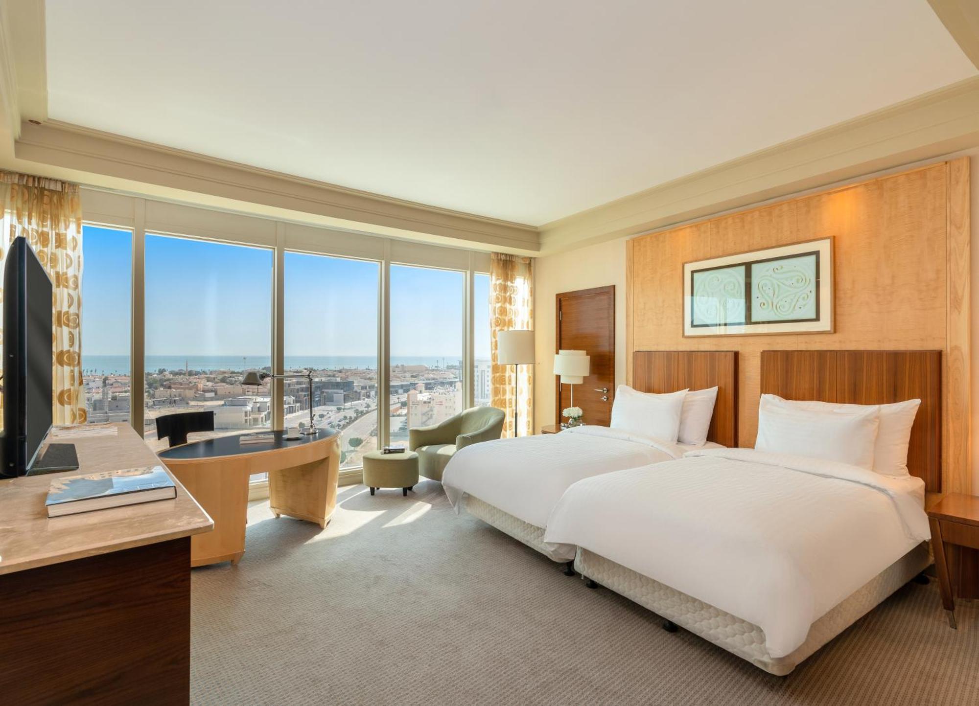 Moevenpick Hotel Αλ Κομπάρ Εξωτερικό φωτογραφία Deluxe room