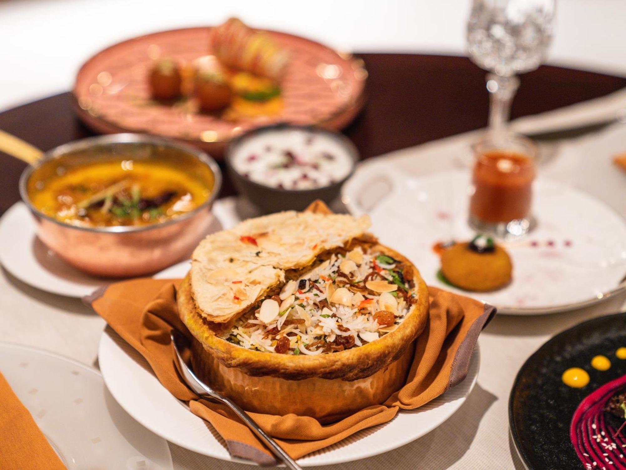Moevenpick Hotel Αλ Κομπάρ Εξωτερικό φωτογραφία Hyderabadi biryani