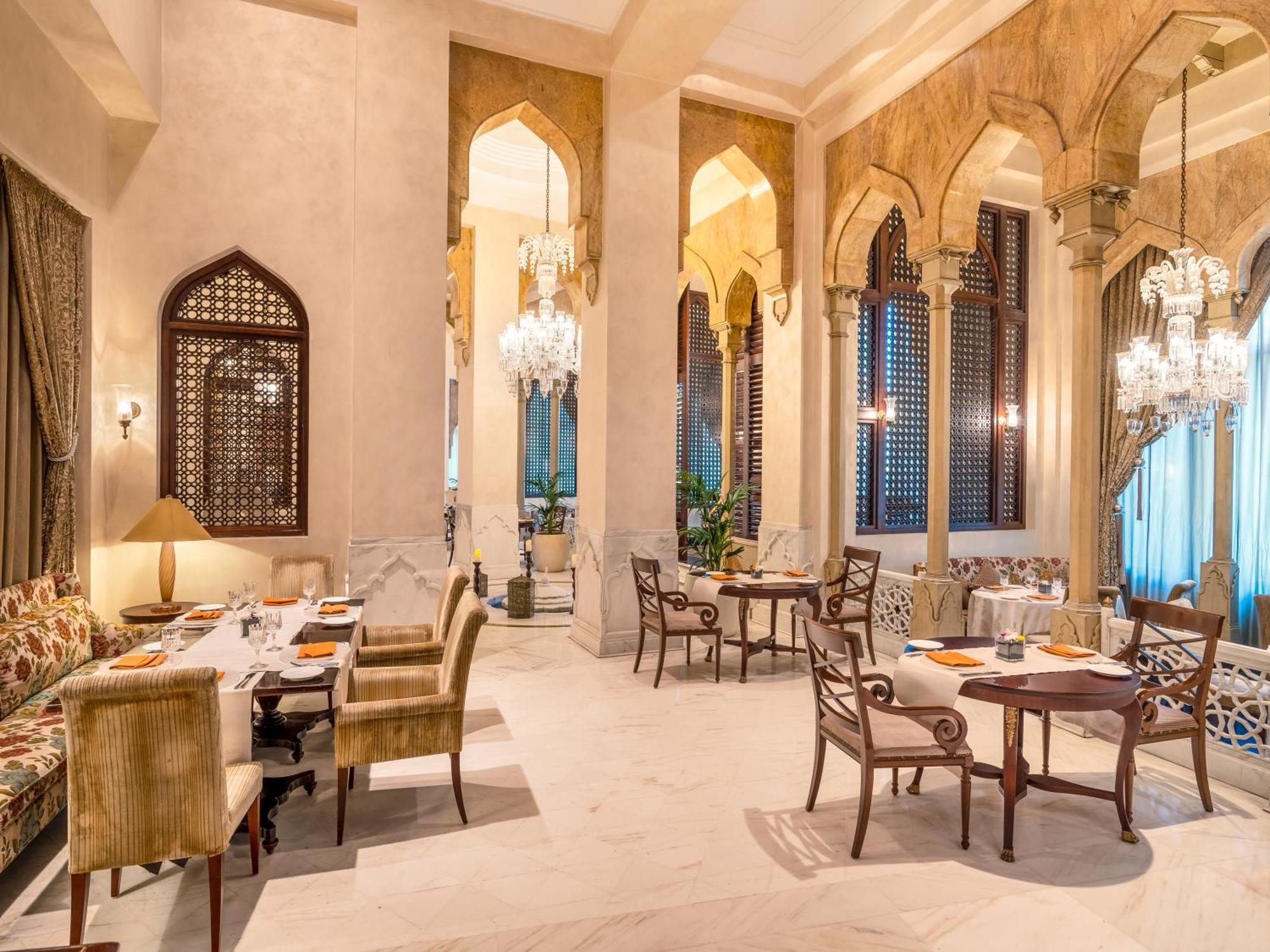 Moevenpick Hotel Αλ Κομπάρ Εξωτερικό φωτογραφία The Imperial